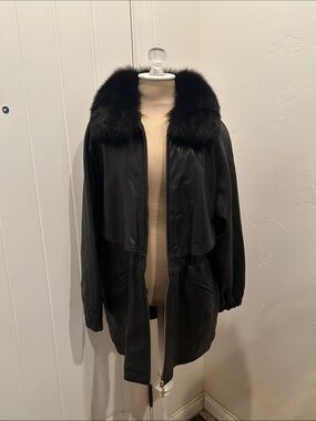 Signature by Donna Pelle Women’s Black Leather Coat with Fur Collar